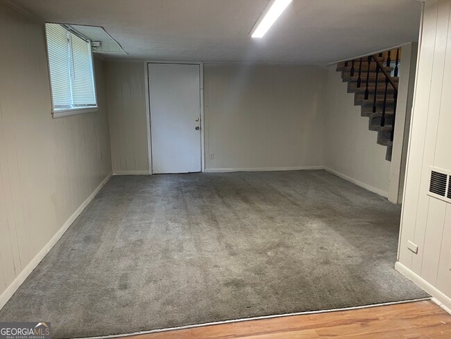 Building Photo - 3027 Collier Dr NW