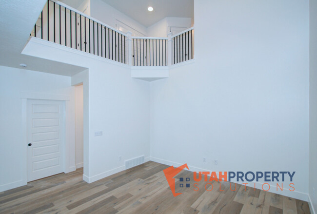 Building Photo - 4589 W Monument Peak Dr