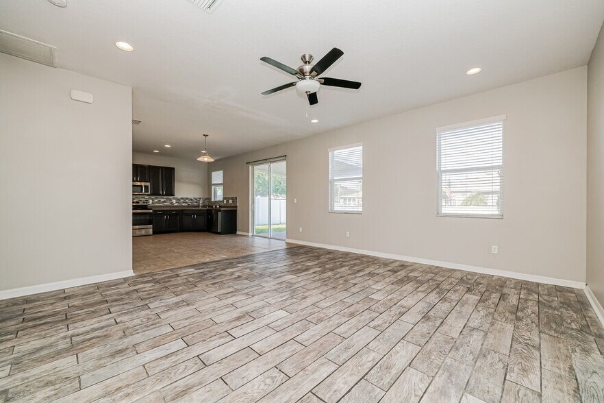 Building Photo - 908 Fern Leaf Dr