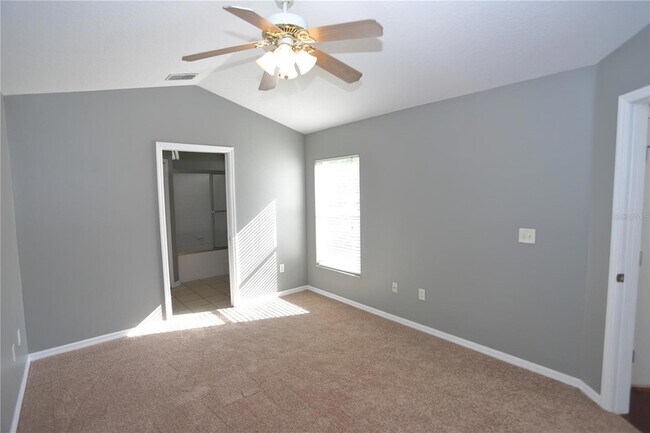 Building Photo - 5826 Tanagerlake Rd