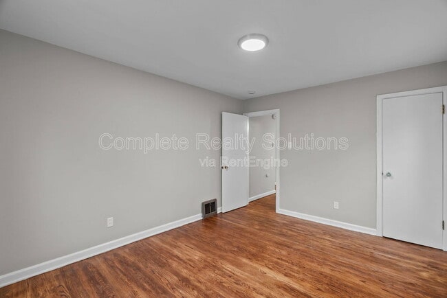 Building Photo - 2104 Lexa Dr