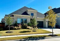 Building Photo - 4320 Glen Rose St