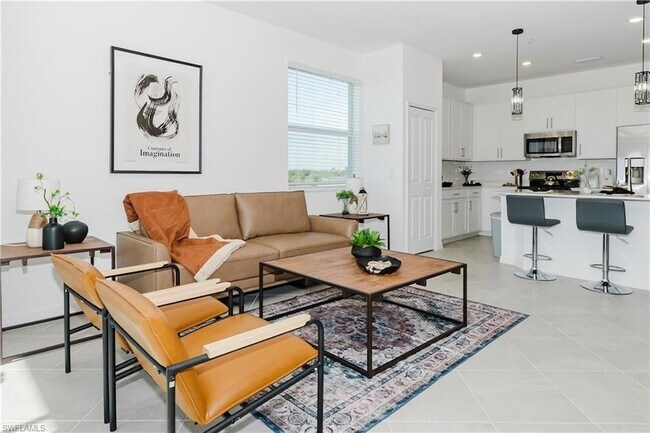 Building Photo - 15275 Green Acre Avenue Unit 338