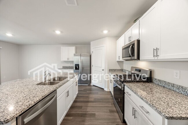 Building Photo - Coming Soon!