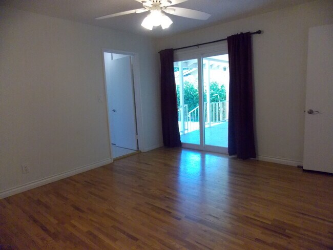 Building Photo - 4714 Muscatel Ave