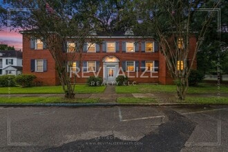 Building Photo - 214 Upham St
