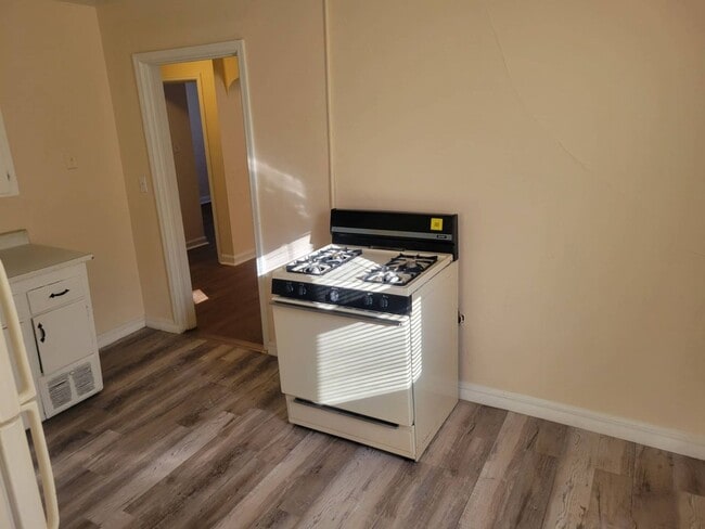 Building Photo - 5951N37thJ