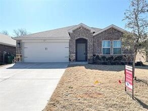 Building Photo - 114 Secretariat Ln