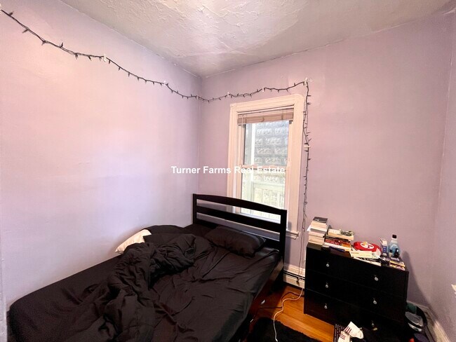 Building Photo - 220 Prospect St