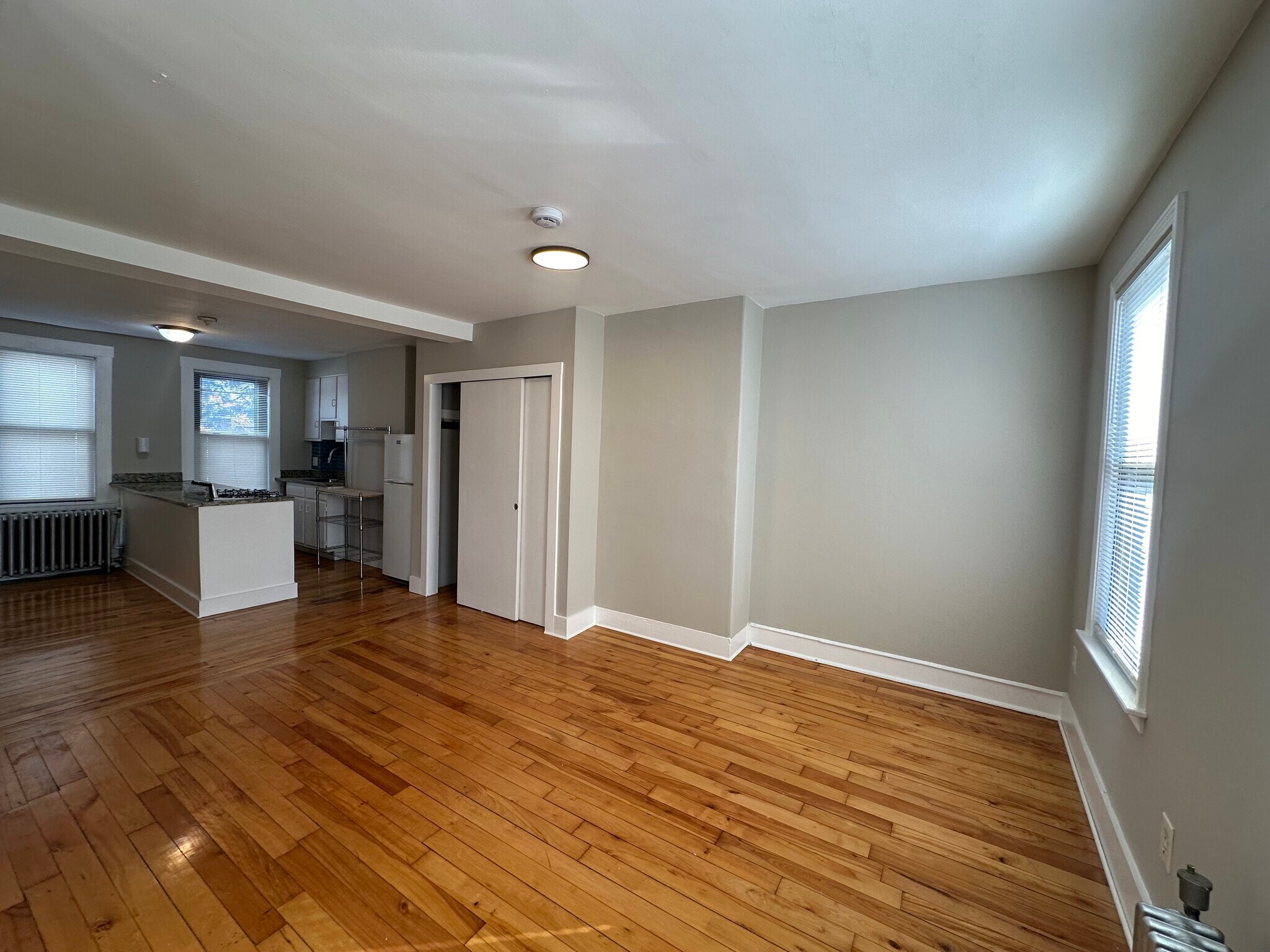 Building Photo - 39 Beacon St