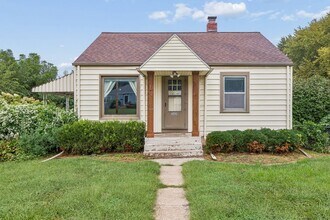 Building Photo - 3620 N 61st St