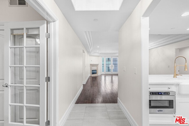 Building Photo - 12021 Guerin St