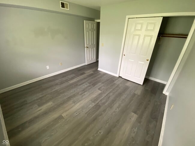 Building Photo - 1329 Millerwood Ct