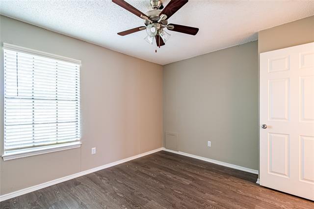 Building Photo - 408 Cambridge Dr