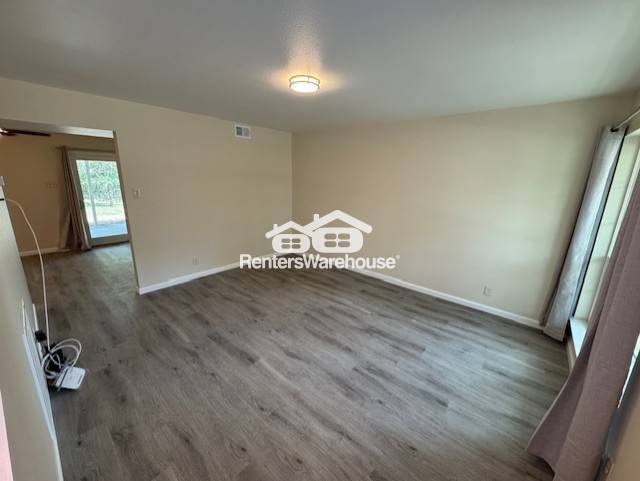 Building Photo - 127 Dartmoor St