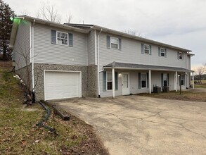 Building Photo - 270 Bailey St