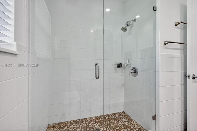 Building Photo - 11890 SW 72nd Pl