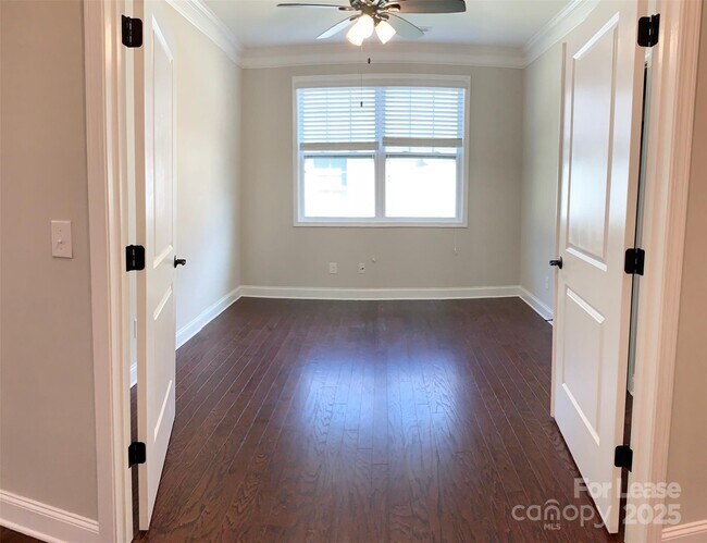 Building Photo - 2479 Seagull Dr