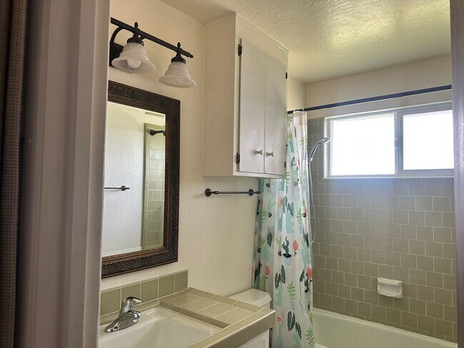 Building Photo - Cedar St in Aptos great 3 Bedroom