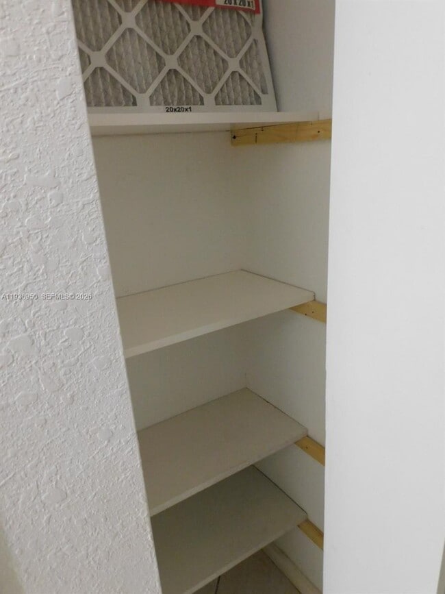 Building Photo - 846 W 31st St