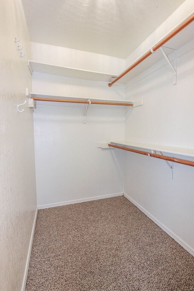 Building Photo - Three Bedroom Prescott Valley Duplex - APPLICATION PENDING