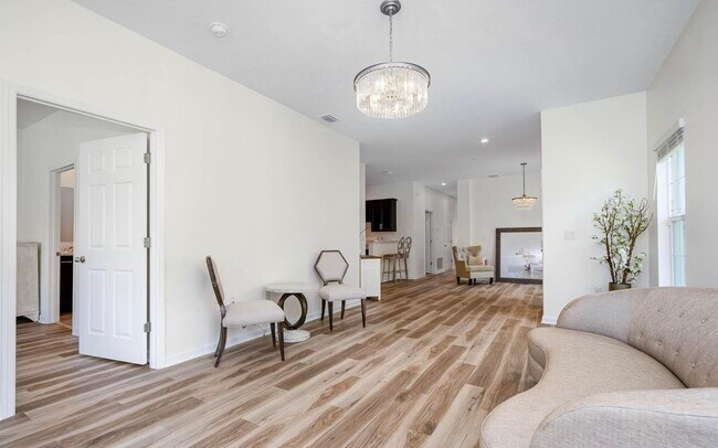 Building Photo - 560 Remington Green Dr SE