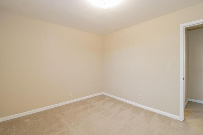 Building Photo - 1603-09 Minglewood Dr