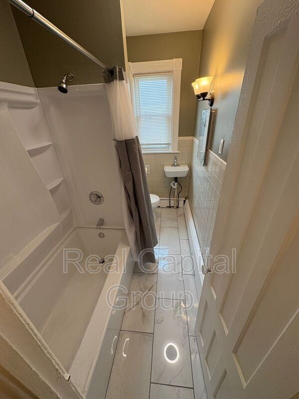 Building Photo - 708 Westover Pl