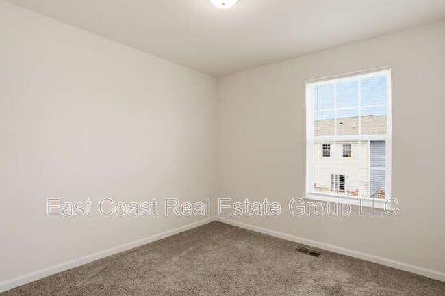 Building Photo - 202 Magellan Dr