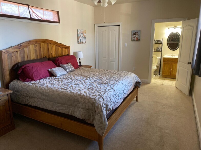 Building Photo - 1112 Ninth St