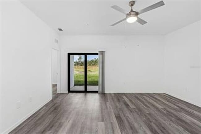Building Photo - 2122 Armour Rd