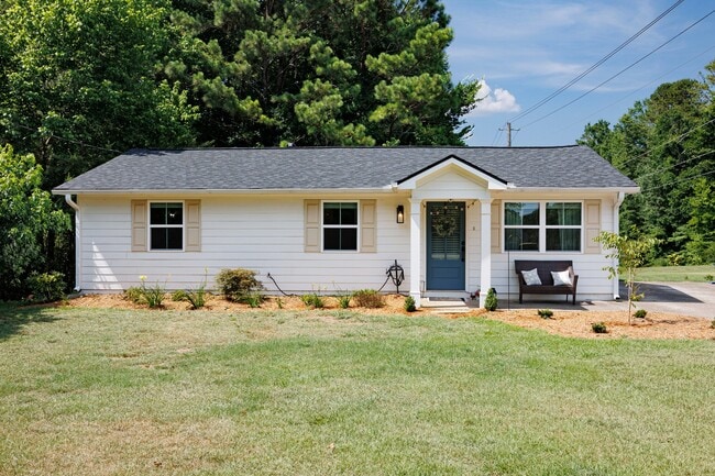 Building Photo - 223 Woodglen Dr