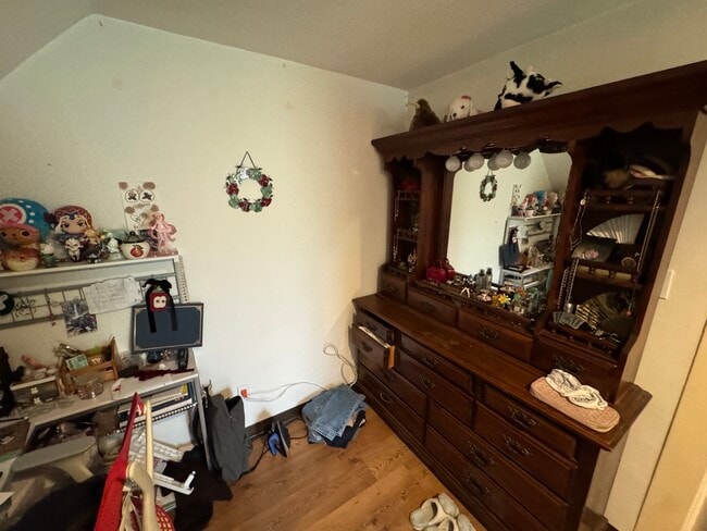 Building Photo - 7 Jay St