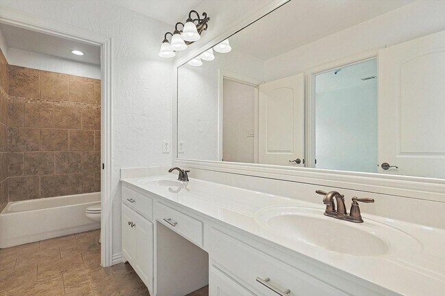 Building Photo - Stunning Mediterranean-Style Home in Highly Desirable Craig Ranch!
