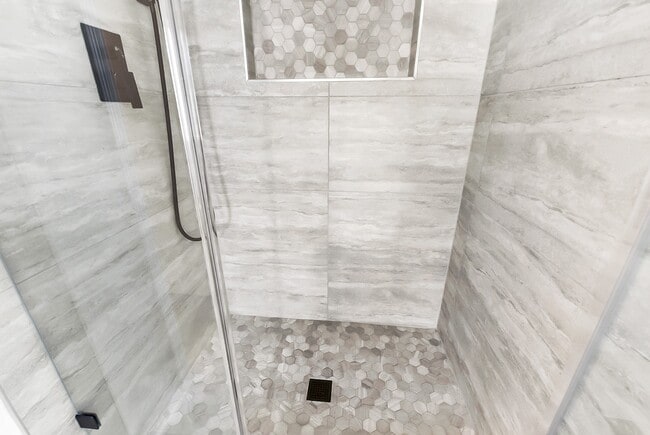 Building Photo - 21823 Mystic Point Ct