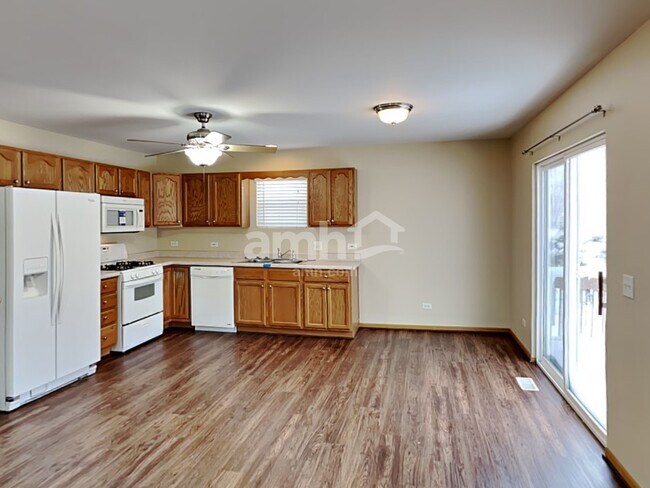 Building Photo - 329 Verbena Ln