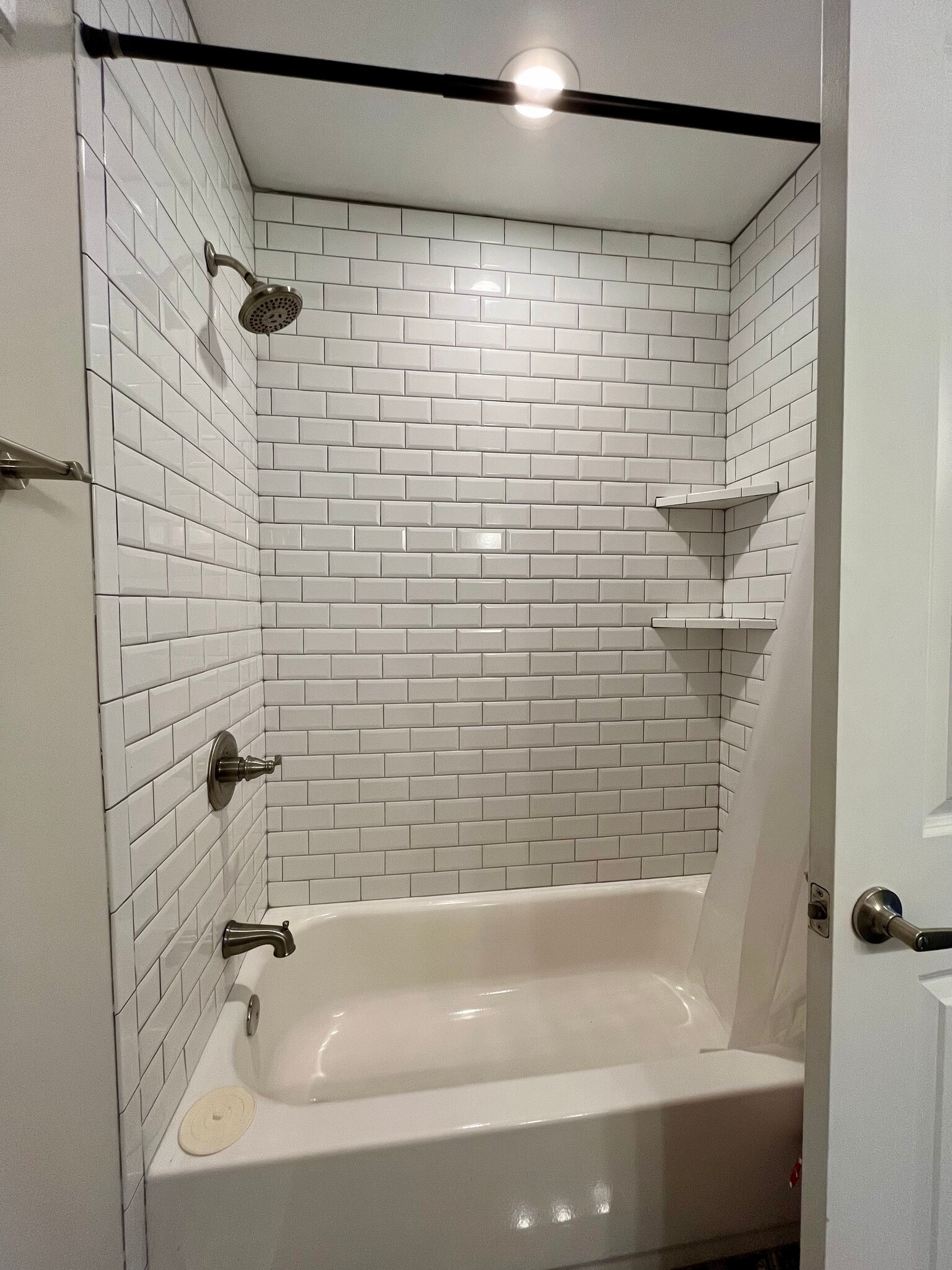 Hall Bathroom with Tub Shower Combo - 9330 Wallace Tatum Rd