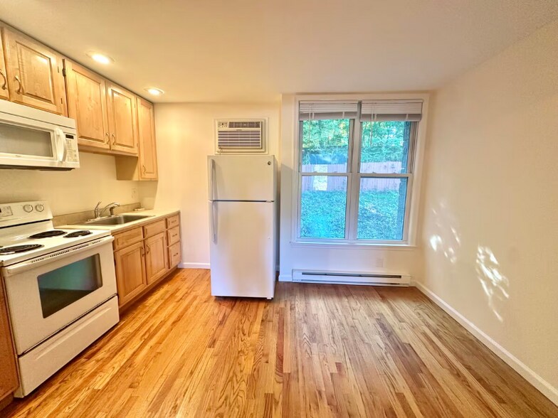 Primary Photo - 3501 US-9W