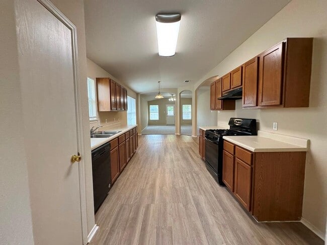 Building Photo - 209 Katy B Ln