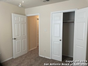 Building Photo - 5611 Golf Mist