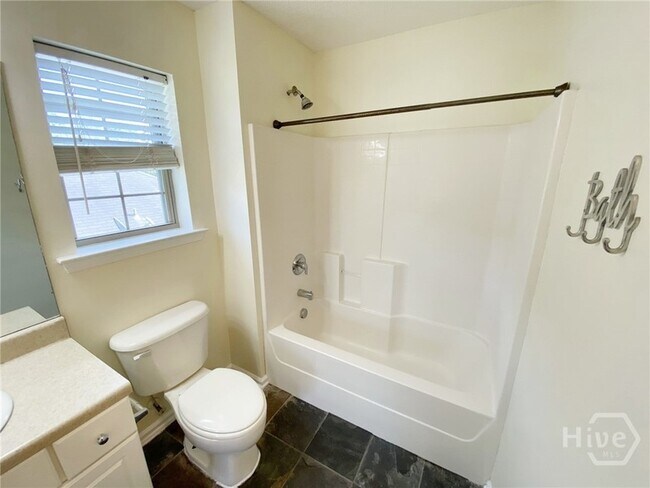 Building Photo - 205 Salt Landing Cir