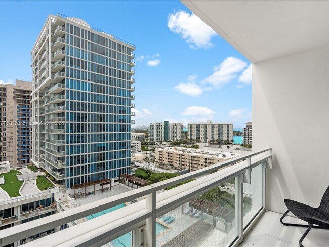 Building Photo - 6801 Collins Ave