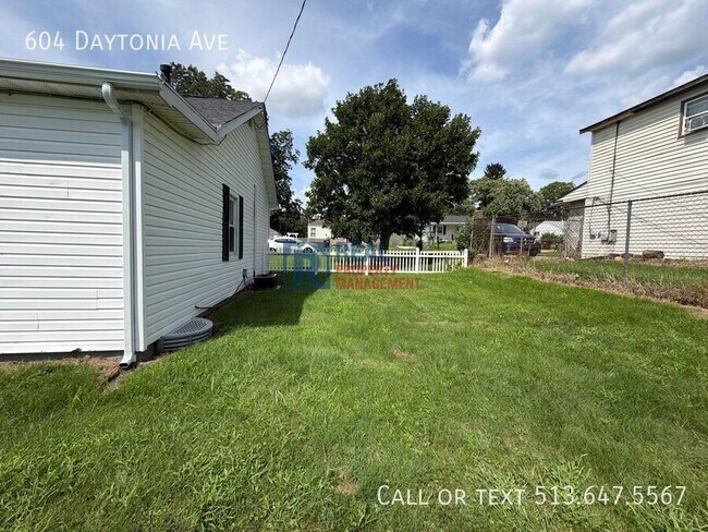 Building Photo - 604 Daytonia Ave