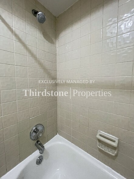 Building Photo - 5128 Indian Lakes Ct