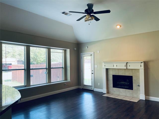 Building Photo - 3007 Pinecrest Dr