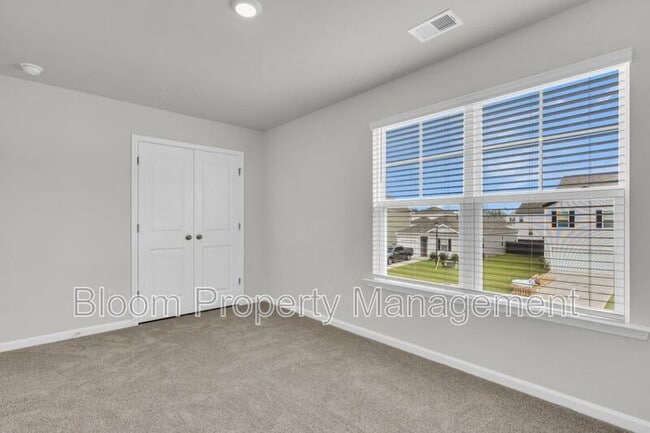 Building Photo - 803 Lilyford Ln