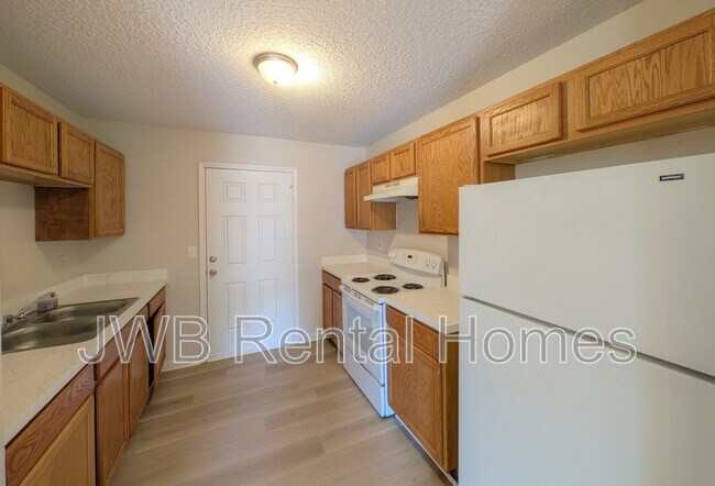 Building Photo - 4373 Melissa Ct W