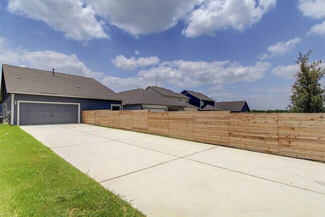 Building Photo - 8729 Belknap Rd.