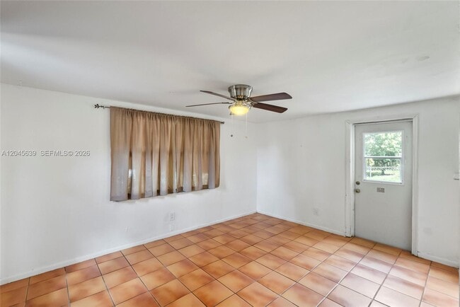 Building Photo - 5081 SW 95th Ave