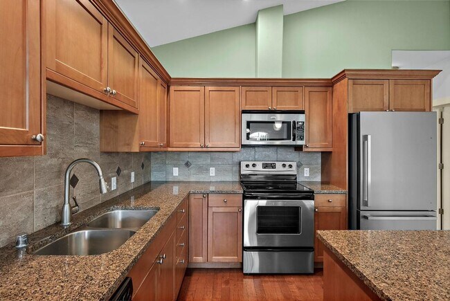 Building Photo - 3 bedroom 2 bath Home for Rent in Yelm!